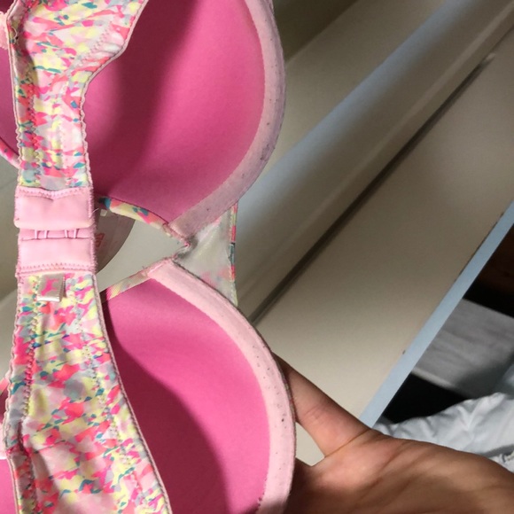 PINK Victoria secret printed bra - Picture 6 of 6